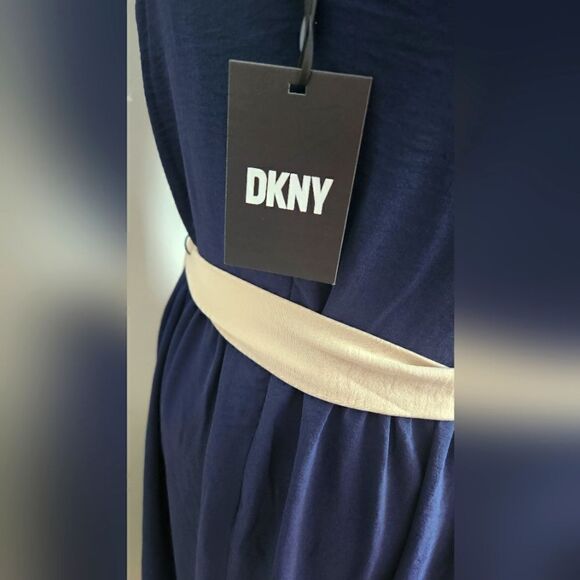 DKNY WOMEN'S SLEEVELESS  BLUE- BEIGE COLOR  SAZE 8 VERY BEAUTIFUL DRESS. - Picture 4 of 4